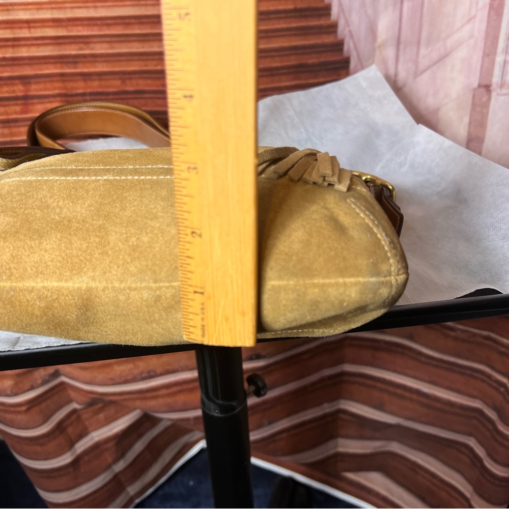 Coach Vintage Suede Tan Shoulder Bag, adjustable strap, tassel metal logo charm - Picture 14 of 17